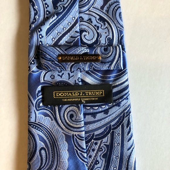 DONALD J. TRUMP Signature Collection, All Silk Tie, Ready To Wear - Picture 5 of 8